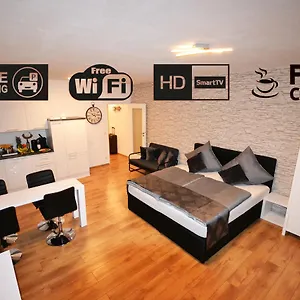 Apartamento Madame Tower, Colonia